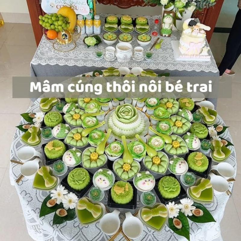 Thời gian và địa điểm cúng thai nhi: Bàn thờ gia tiên được bày biện trang nghiêm.