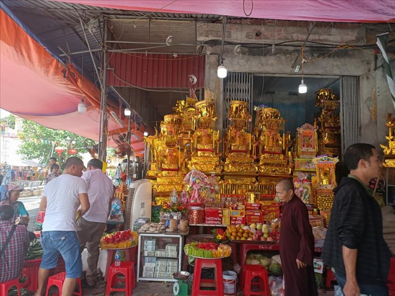 Nghi thức sắm lễ vua cha bát hải