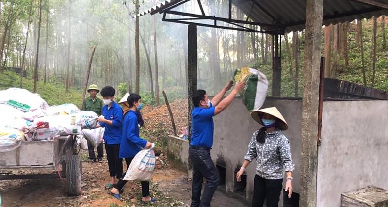 Cach quan ly rac thai ngay tet hieu qua qua phan loai va tai su dung