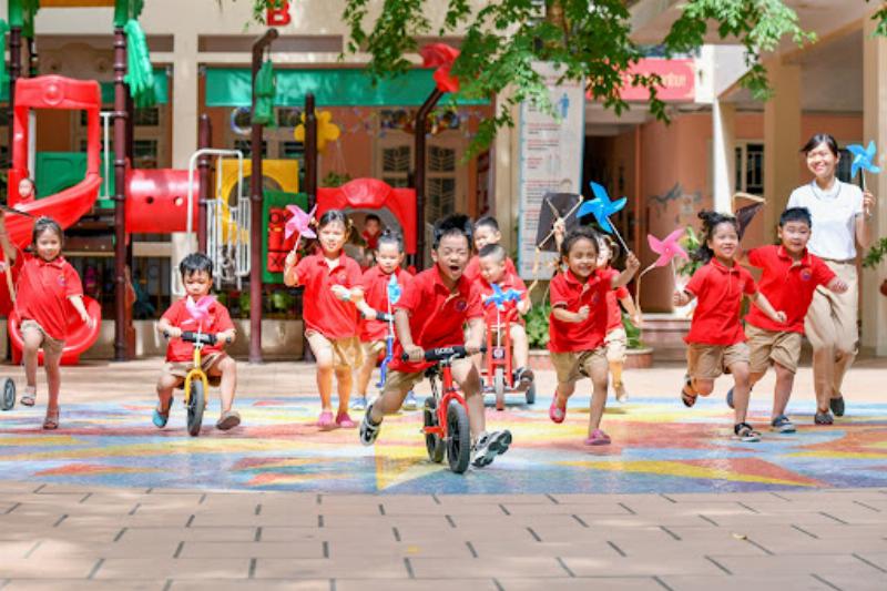 Hình ảnh minh họa tầm quan trọng của khẩu hiệu bảo vệ môi trường trong việc nâng cao nhận thức cộng đồng