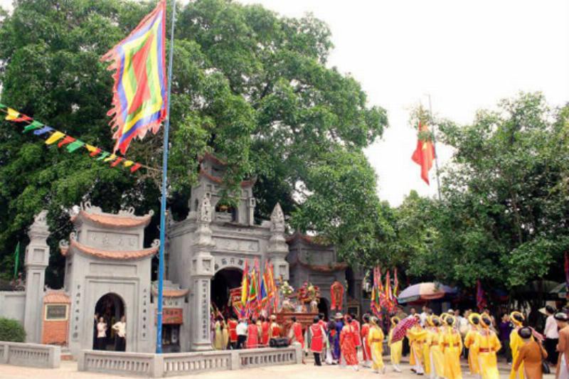 Hinh anh den ba chua nam phuong voi kien truc co kinh the hien net linh thieng