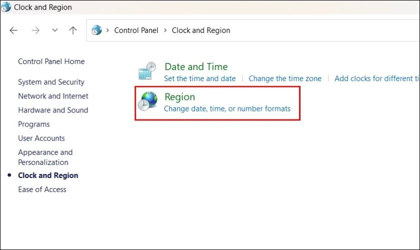 Trong Clock and Region, chọn Region để truy cập cài đặt vùng