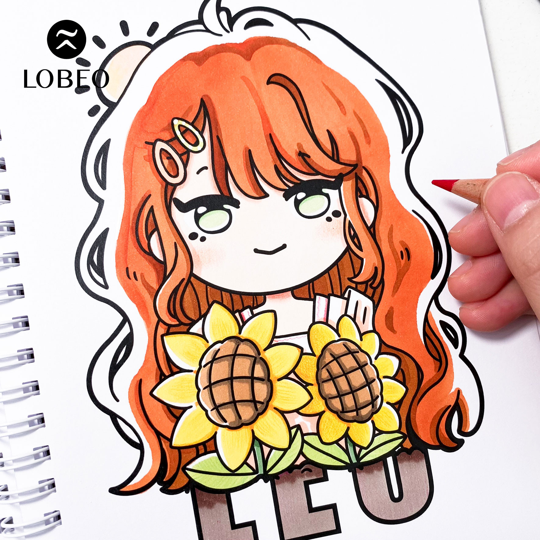 Thiếu nữ anime với trang phục truyền thống và hoa trong tranh tô màu