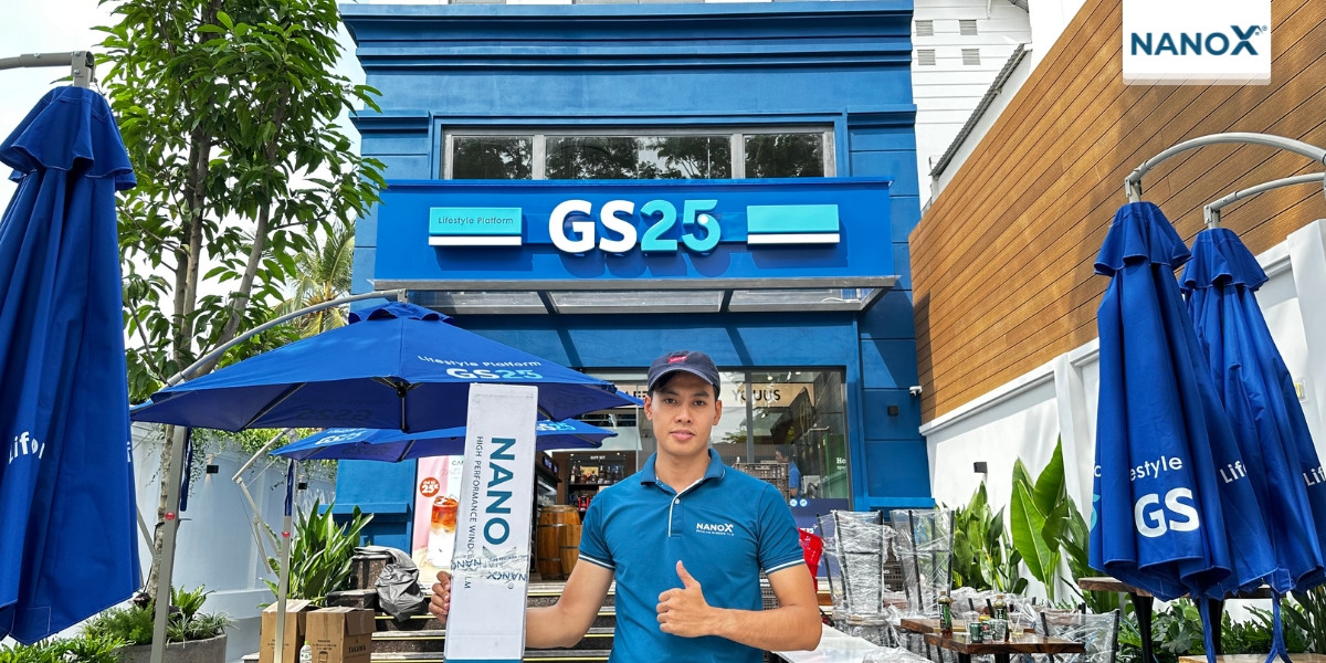 Hệ thống cửa hàng tiện lợi GS25 với kiến trúc kính hiện đại, sau khi dán phim cách nhiệt