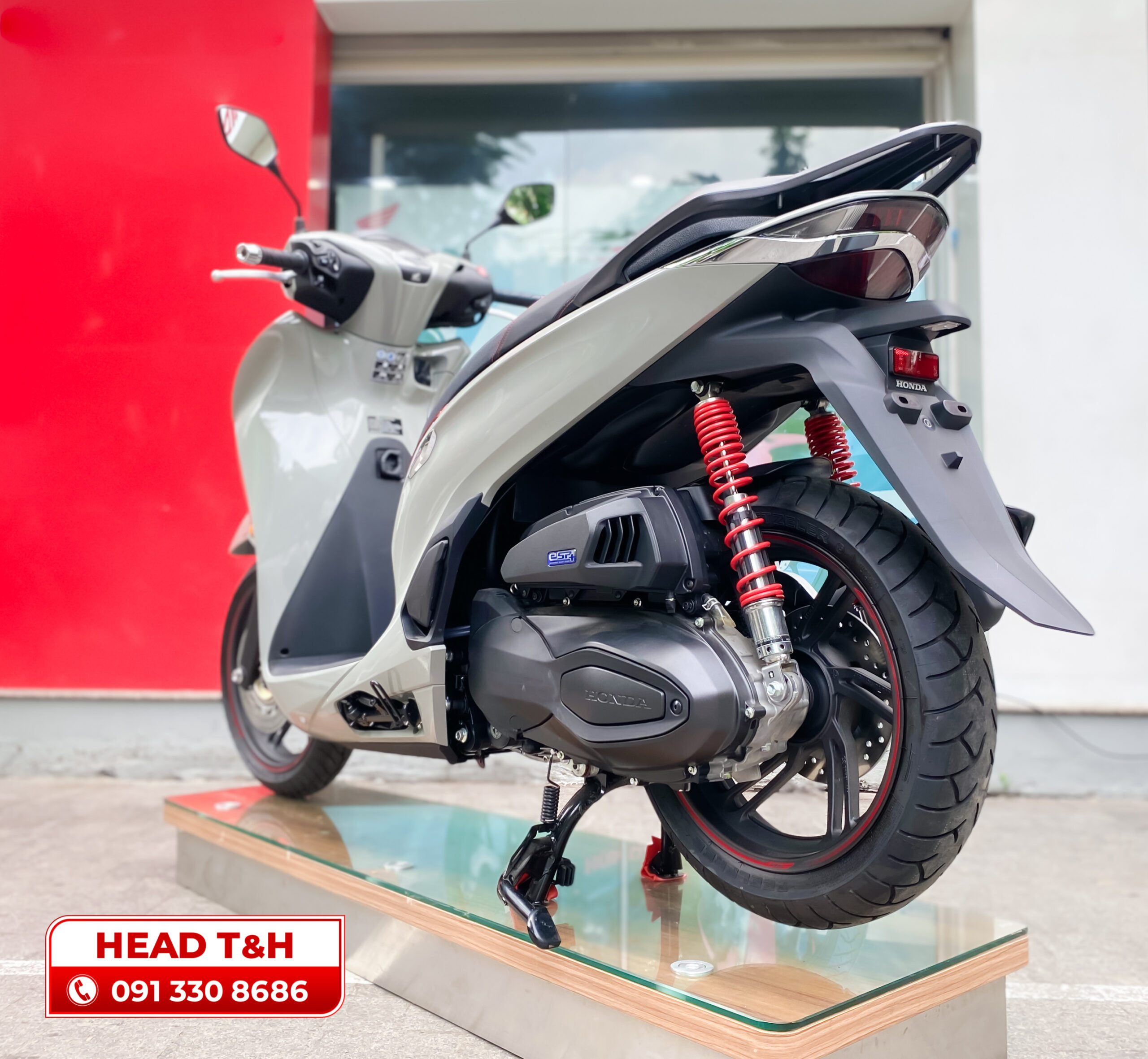 Cụm đèn hậu LED 3D của Honda SH 350i