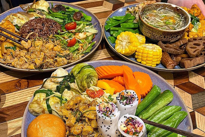 Những món chay độc đáo và sáng tạo tại Veggie Castle Ba Đình
