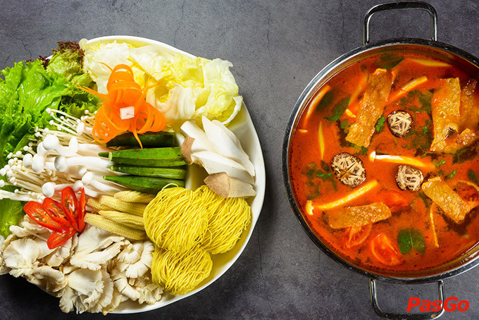 Cơm chay Phúc Nguyên Hưng Hà Đông với các món ăn hấp dẫn và thực đơn phong phú