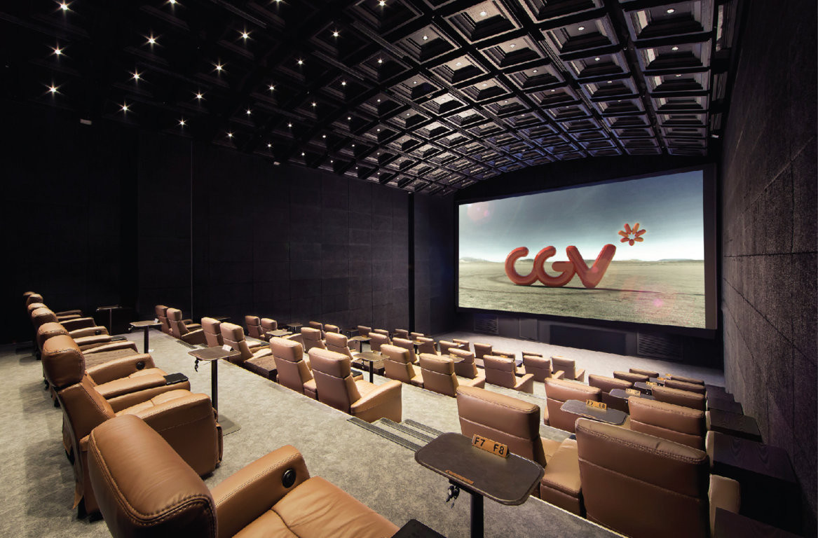 Rạp chiếu phim CGV hiện đại tại Royal City
