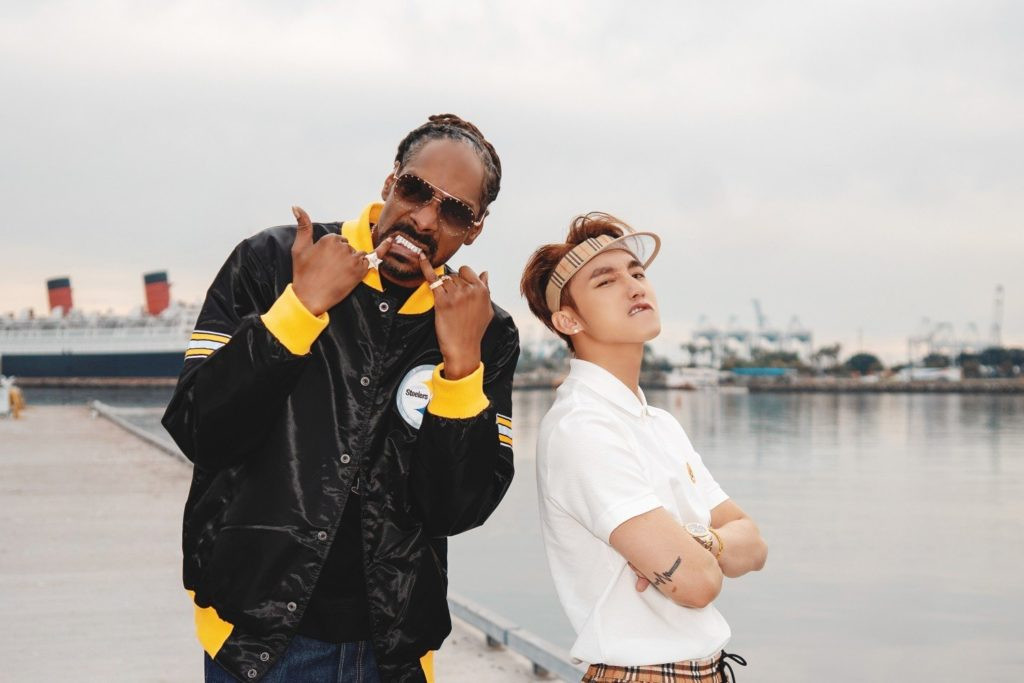 Sơn Tùng M-TP và Snoop Dogg cùng nhau trong bối cảnh MV &quot;Hãy Trao Cho Anh&quot;