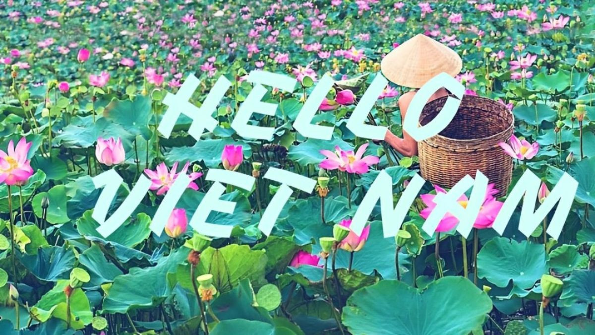 Bài hát hào hùng về đất nước &quot;Hello Việt Nam&quot;