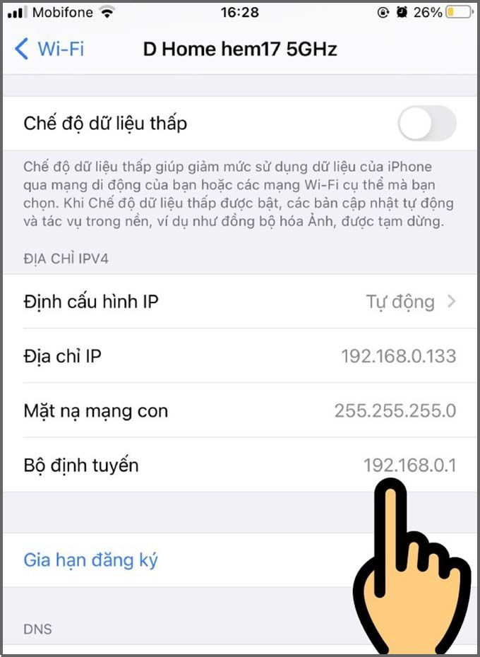 Sao chép địa chỉ IP Router từ cài đặt WiFi của iPhone