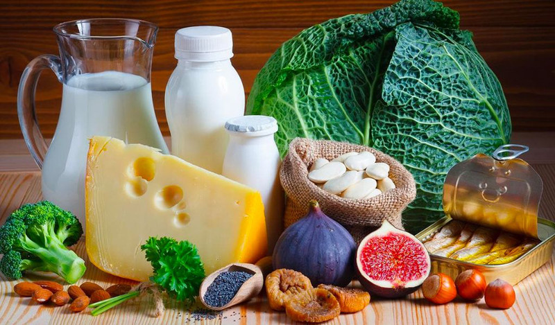 Người bệnh sỏi thận nên bổ sung canxi đúng cách để ngăn ngừa sỏi phát triển