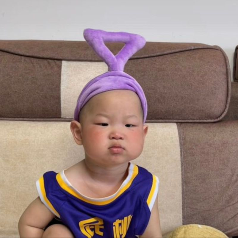 Avatar bé trai cười toe toét, đôi mắt lấp lánh