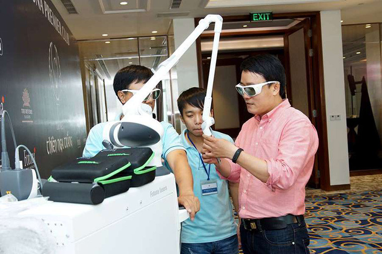 Bác sĩ Tôn Thất Minh Kỳ chuyên gia da liễu hàng đầu Đà Nẵng