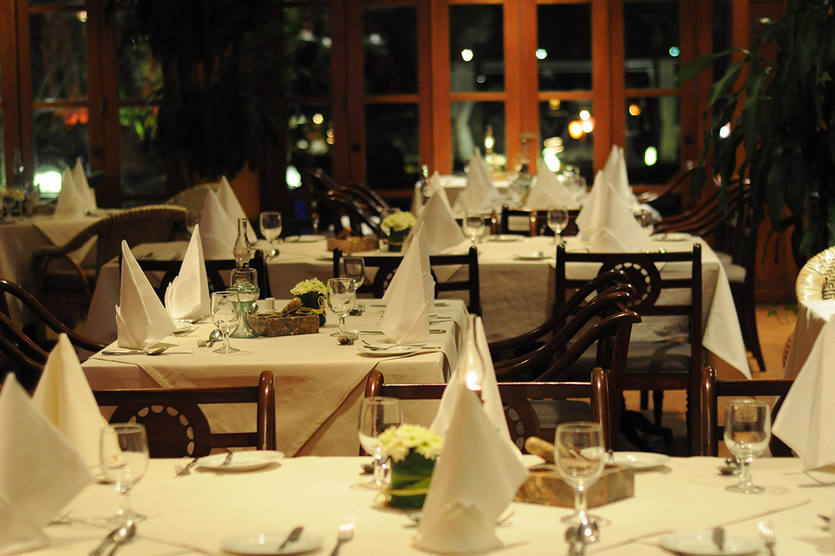 Indochine Cafe &amp; Restaurant Furama với tôm hùm
