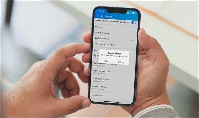 Giao diện Zalo với biểu tượng tin nhắn và nhóm