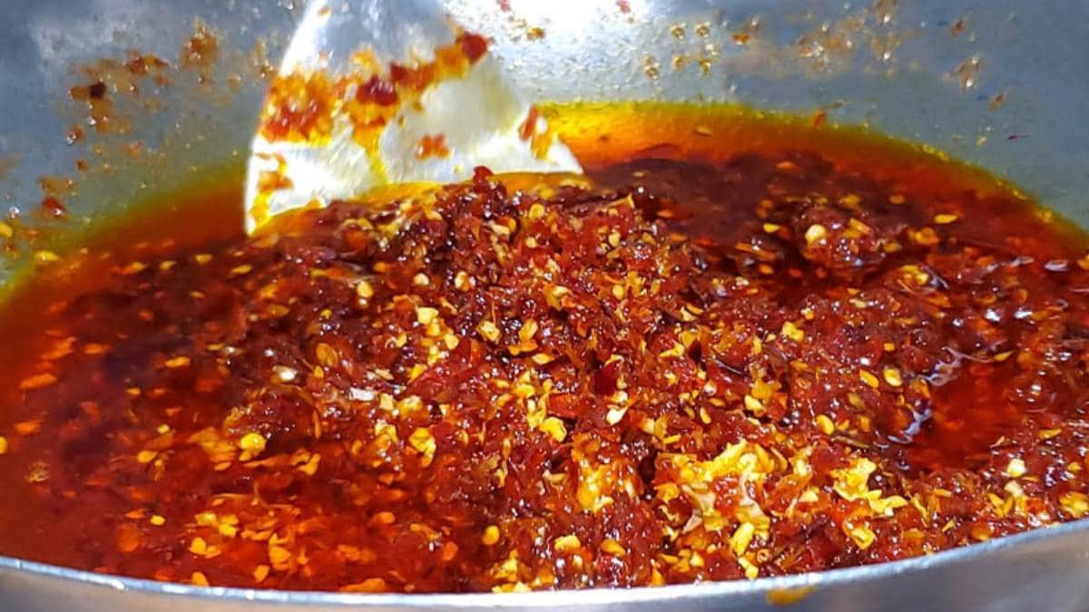 Các bước làm sa tế sả tỏi ớt