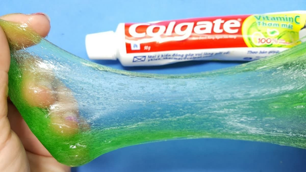 Hình ảnh minh họa cách làm slime đơn giản bằng kem đánh răng