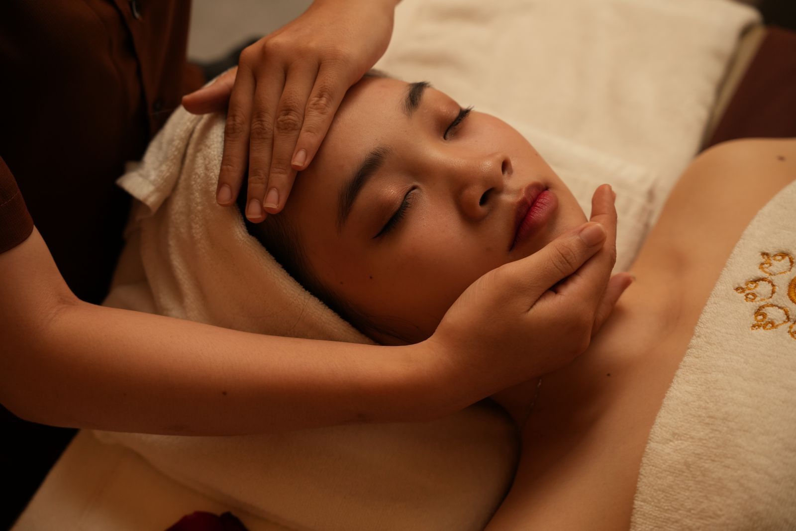 Dịch vụ chăm sóc da mặt chuyên sâu tại Charm Spa Đà Nẵng