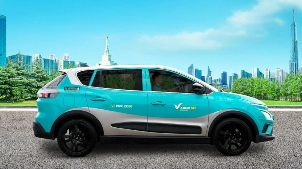 Tổng đài 1900 2088 là số điện thoại Taxi Xanh SM chính thức phục vụ 24/7