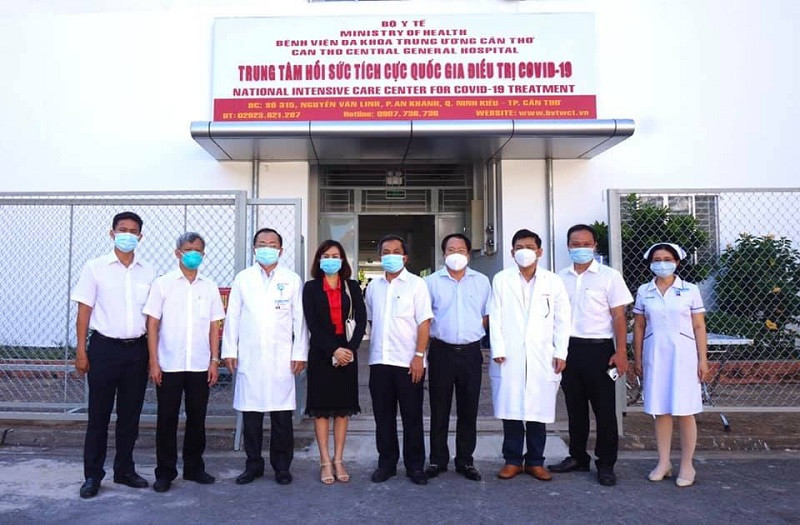 Trung tâm Hồi sức Tích cực (ICU) hiện đại tại Bệnh viện Đa khoa Trung ương Cần Thơ, chuyên điều trị các bệnh nặng và cấp tính