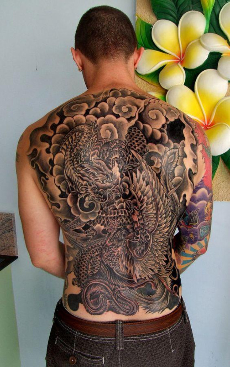 Hình xăm rồng full lưng quyền lực và ấn tượng