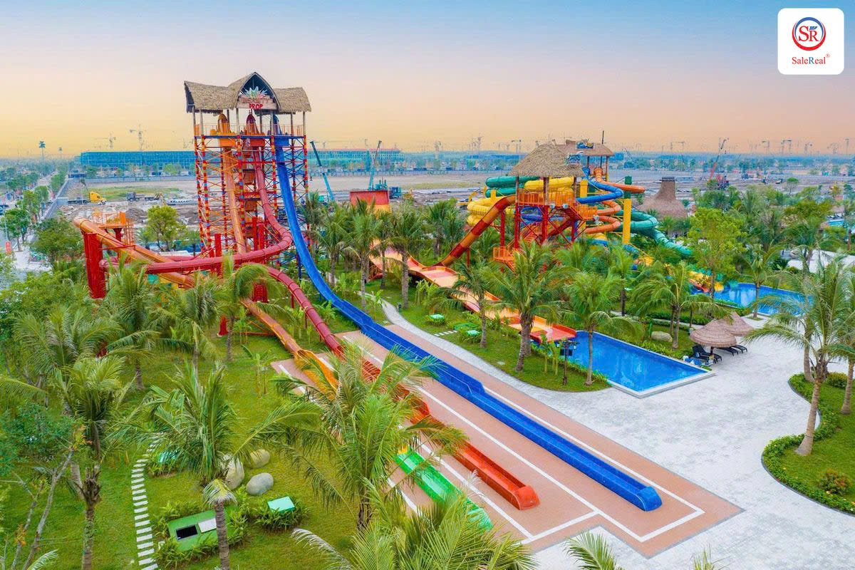 Trải nghiệm các trò chơi cảm giác mạnh tại công viên nước Ocean Park 3