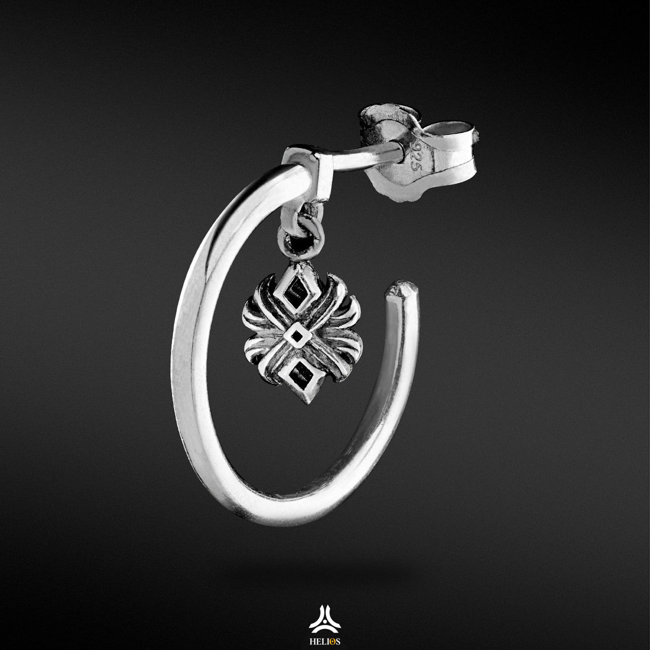 Khuyên tai bạc S925 Lotus Leaves Hoop Earrings từ Helios, thiết kế độc đáo, phong cách.