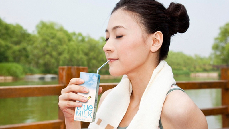 Sữa TH True Milk mang lại nhiều lợi ích cho sức khỏe tổng thể, giúp xương chắc khỏe và tăng cường miễn dịch