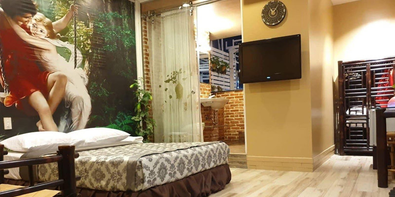 Không gian xanh mát với bồn tắm lộ thiên tại Kim Lan Hotel Cần Thơ