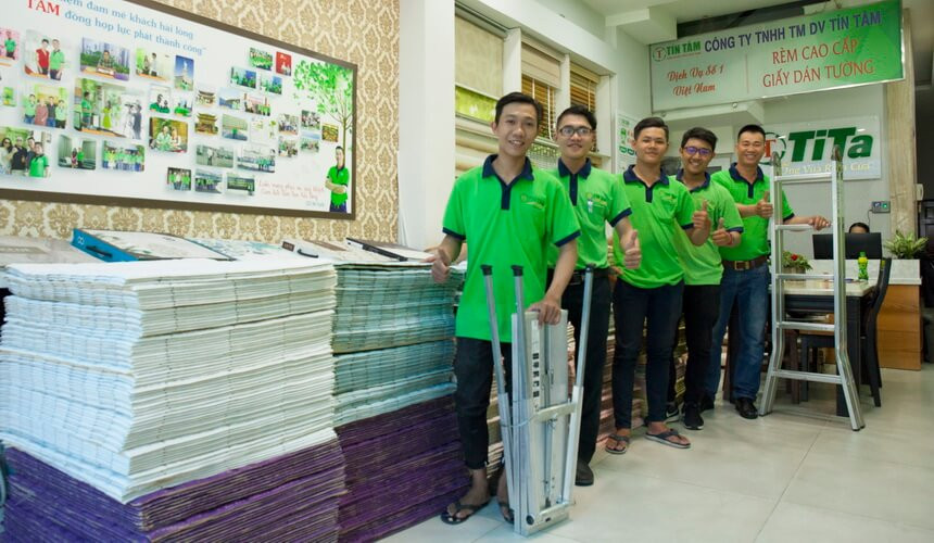 Đội ngũ thi công rèm cửa và giấy dán tường chuyên nghiệp, nhiệt tình tại Nha Trang