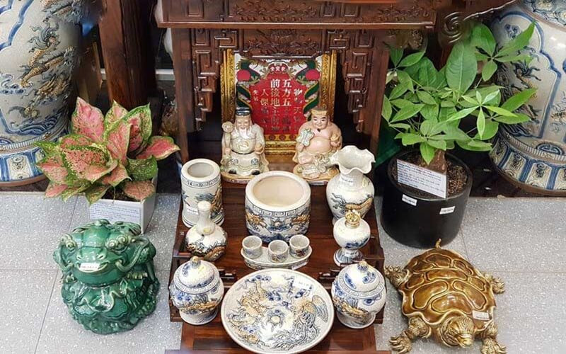 Tổng quan cách bài trí bàn thờ Ông Địa Thần Tài đúng phong thủy