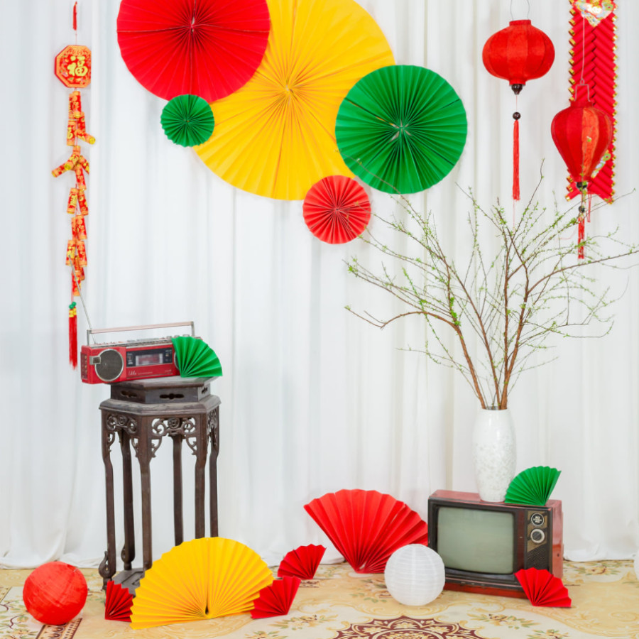 Không khí Tết vui tươi tại trường mầm non với các hoạt động trang trí
