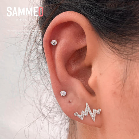 Không gian tiệm Sammeo Piercing, địa chỉ xỏ khuyên an toàn với quy trình sử dụng nước muối vô trùng.