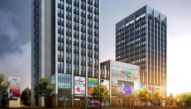 Nowzone Fashion Shopping Center Mall, khu phức hợp mua sắm và giải trí được giới trẻ yêu thích