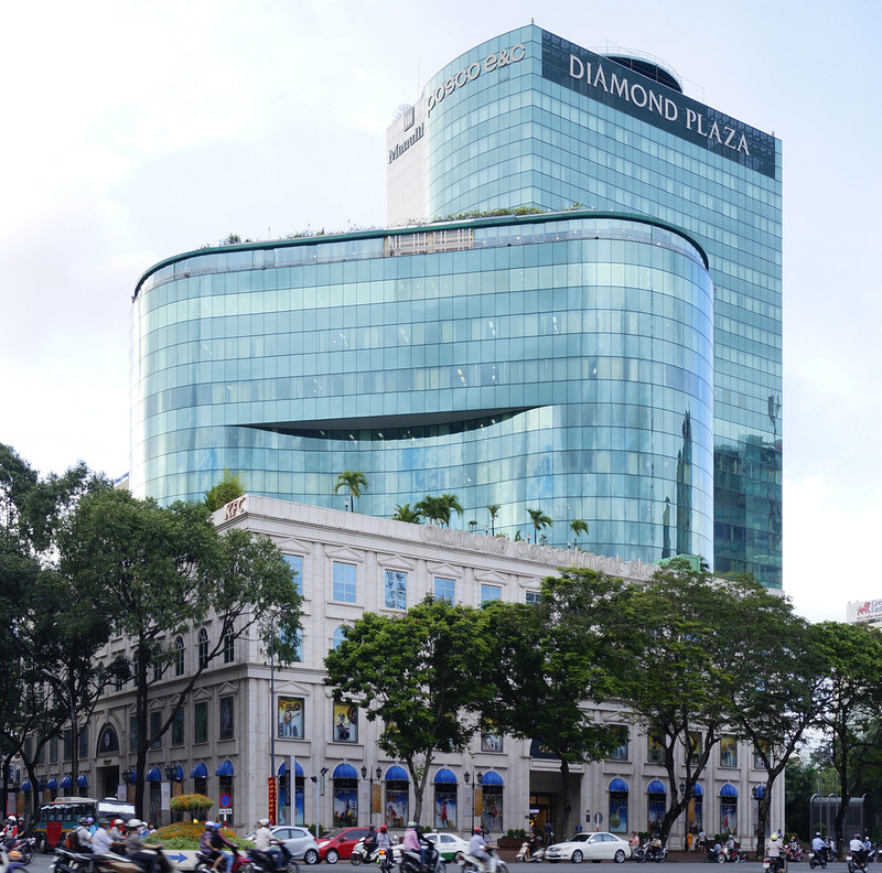 Diamond Plaza, trung tâm mua sắm lâu đời và uy tín tại trung tâm Sài Gòn