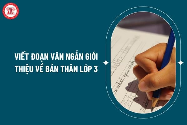 Học sinh tiểu học tự tin giới thiệu bản thân trước lớp, tạo ấn tượng tốt ban đầu.