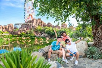 Check-in tại King's Garden VinWonders Nha Trang