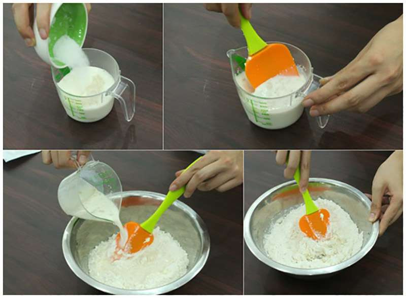 Trộn bột bánh bao pha sẵn