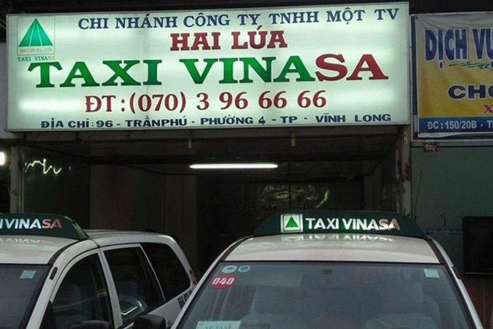 Taxi Vinasa có mức giá cạnh tranh, dao động khoảng 11.000 VND/ 1 km