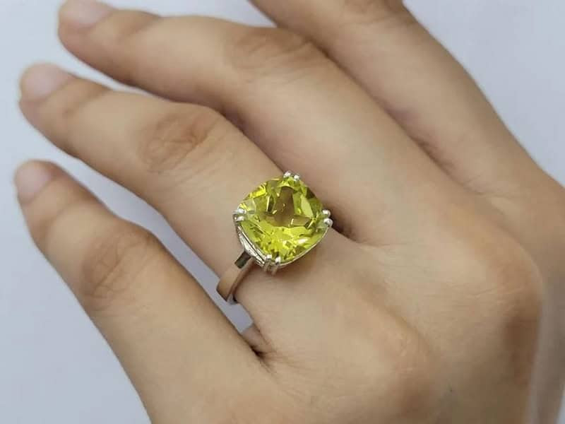 Thạch Anh Vàng tạo nên mẫu trang sức đẹp mắt