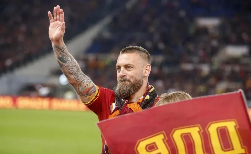 Huấn luyện viên José Mourinho của AS Roma