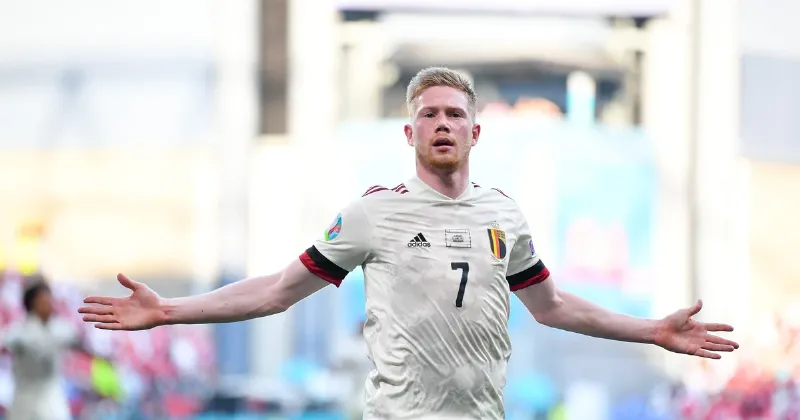 Kevin De Bruyne thực hiện đường chuyền kiến tạo đẳng cấp