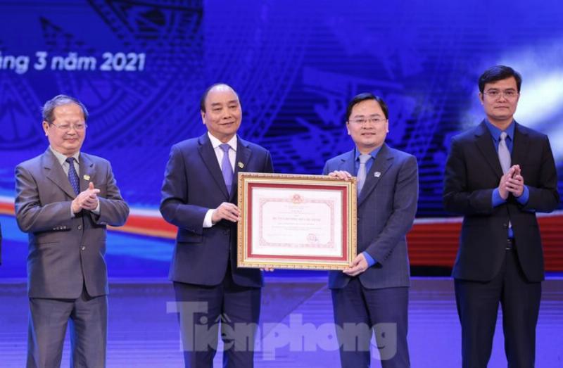Cac loai phan bon vo co pho bien nhu urea dap npk