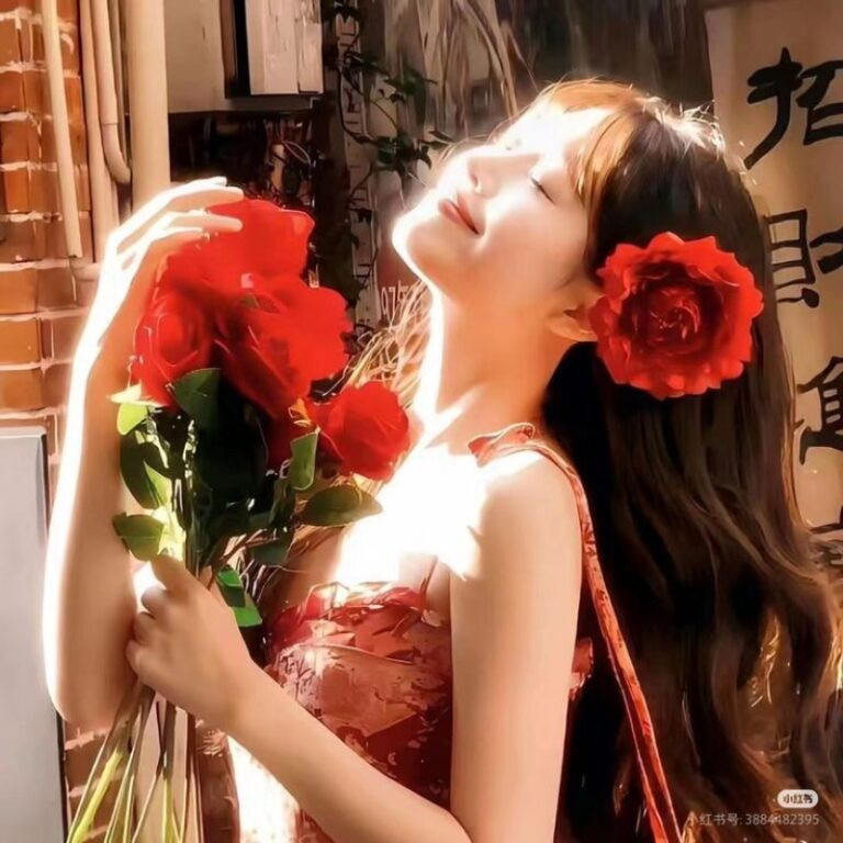 Ảnh chân dung chụp cùng hoa