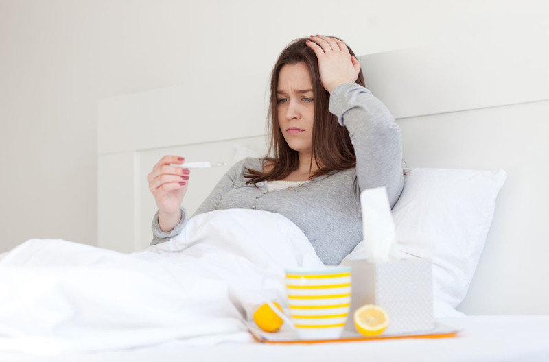 Khi nào cần uống thuốc hạ sốt và cách đo nhiệt độ chính xác