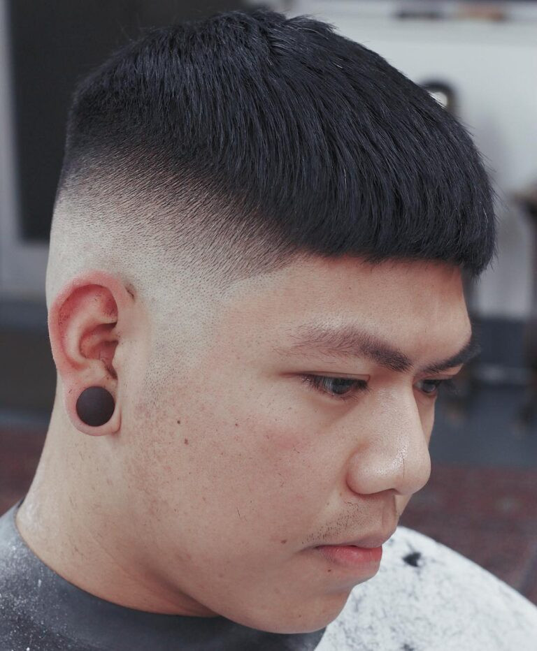 Tóc heavy fringe tạo cấu trúc cho nam mặt tròn