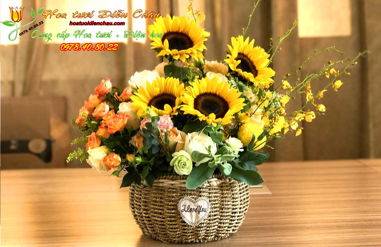 Giỏ hoa Hướng Dương tươi rực rỡ