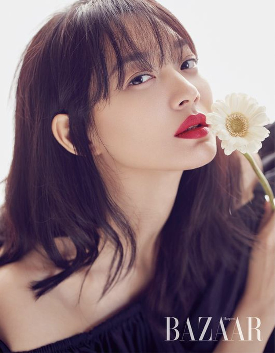 Shin Min Ah trong bộ phim &quot;Điệu cha cha cha làng biển&quot;