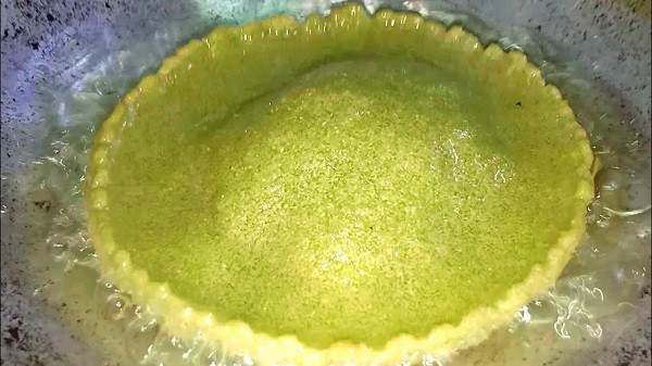 Chiên bánh tai yến lá dứa